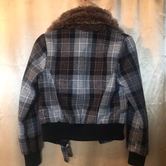 Plaid Jacket - Picture 3 of 3